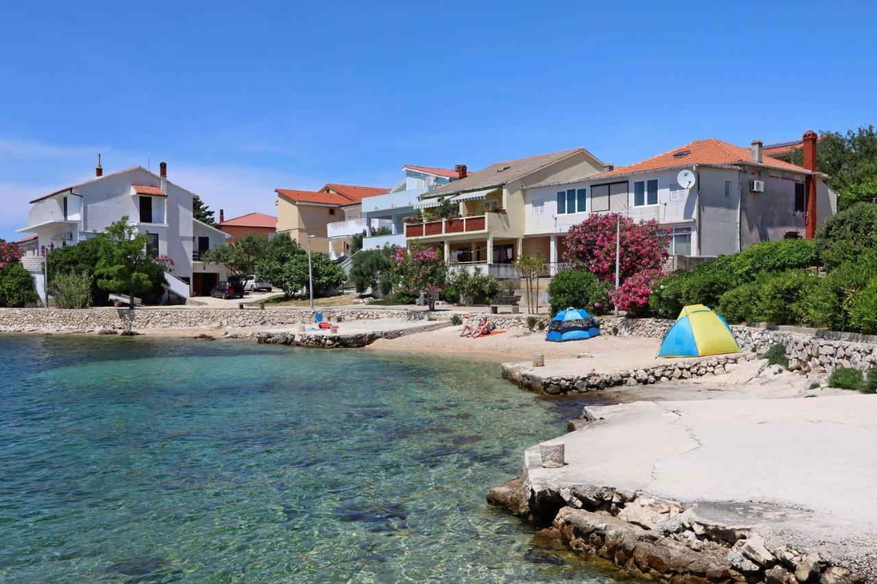 Apartments With A Parking Space Mandre, Pag - 16836 Exterior photo